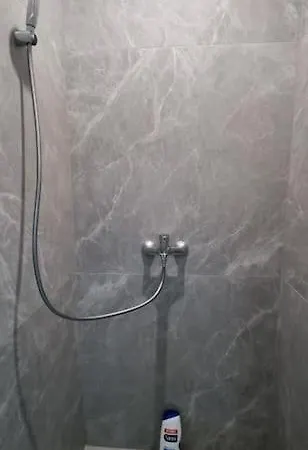 Worker's - 2 Bedrooms & Court Yard - Smooth Apartamento Amberes
